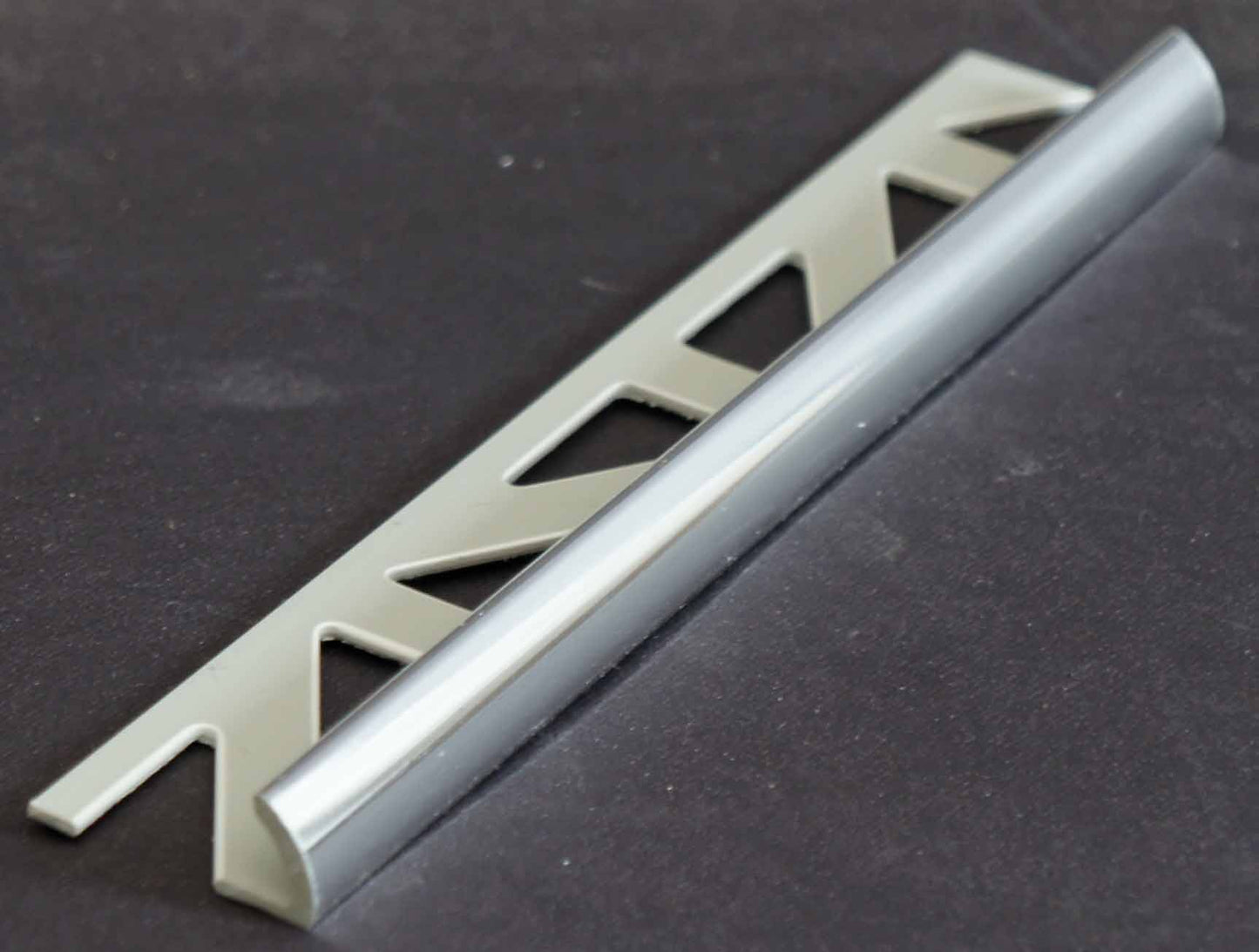 Perfil arredondado em alumínio anodizado para cantos de azulejos 8mm - DBP 862